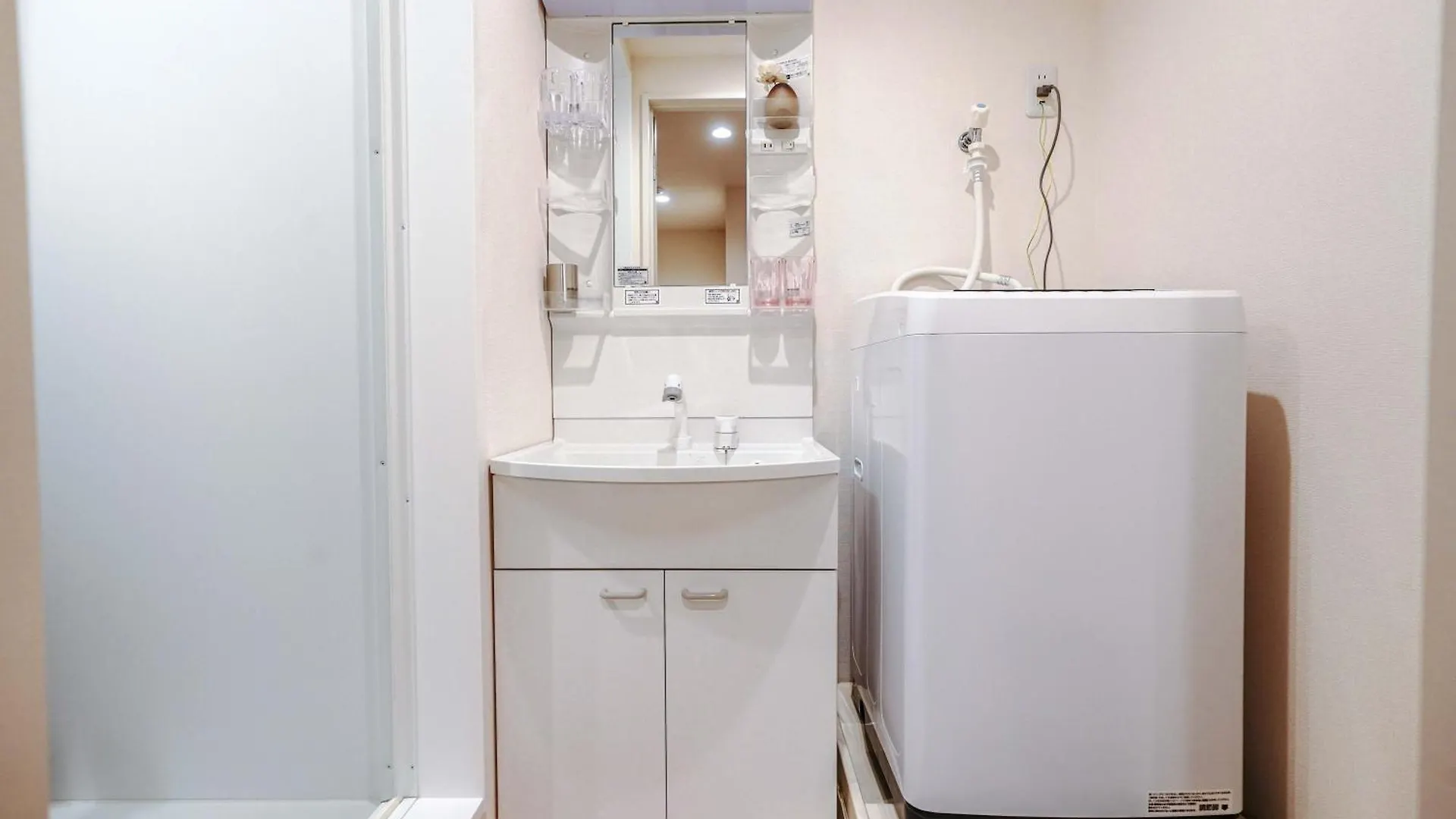B32池袋中心 两室 交通便利 车站3分钟 2 Rooms Ikebukuro Center 3 Mins To St Max 5P 直达新宿 涉谷 表参道 池袋 上野 代代木 银座 原宿 Tokyo